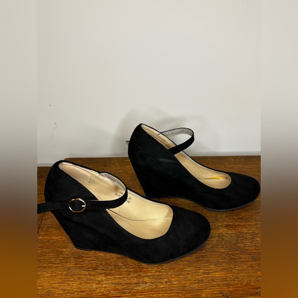 Black Wedge Mary Jane Shoes, 6.5